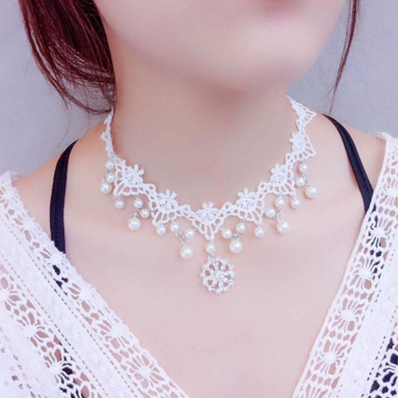 White Lace Pearl Necklace Collar Choker - Picture 3 of 5
